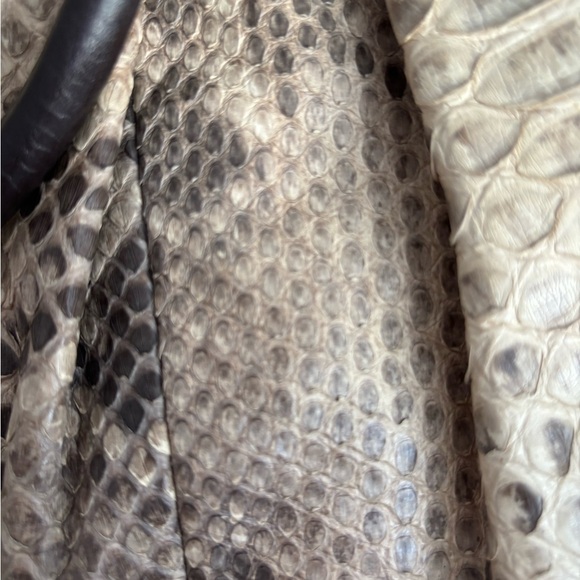 GUCCI PYTHON PURSE - Picture 15 of 16